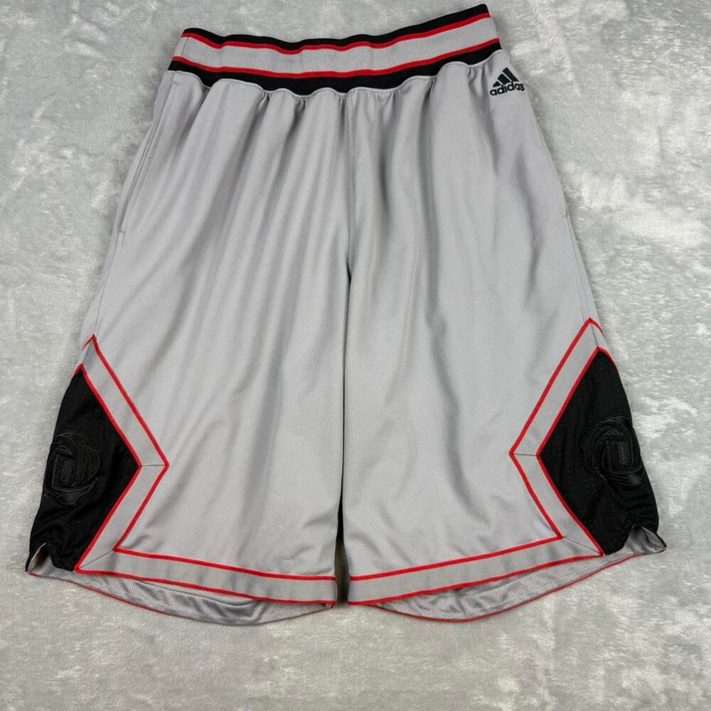 Adidas Men's Grey and White Shorts